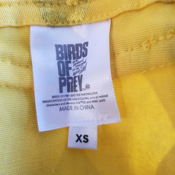 Spirit Halloween Women's Harley Quinn Birds Of Prey Gold Jumpsuit Size XS - Picture 4 of 11